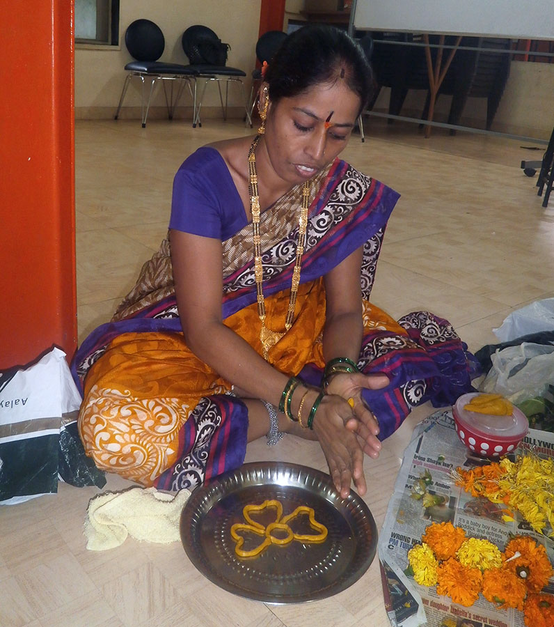 Decorating a thali (October, 2016)