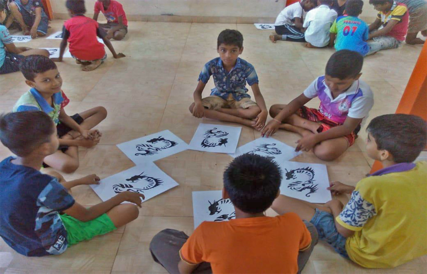 Kids enjoying Stencil art. 