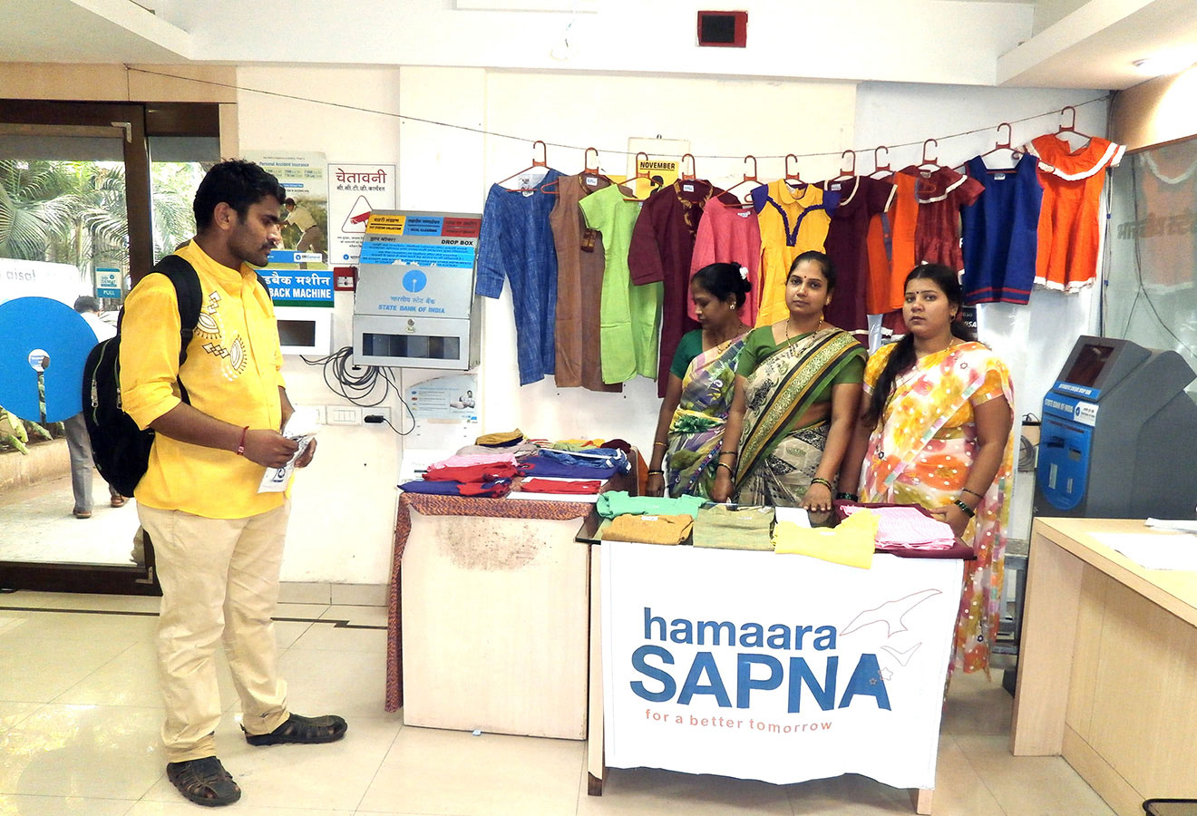 Entertaining clients and interacting with them is necessary - SBI Exhibition (November, 2015)