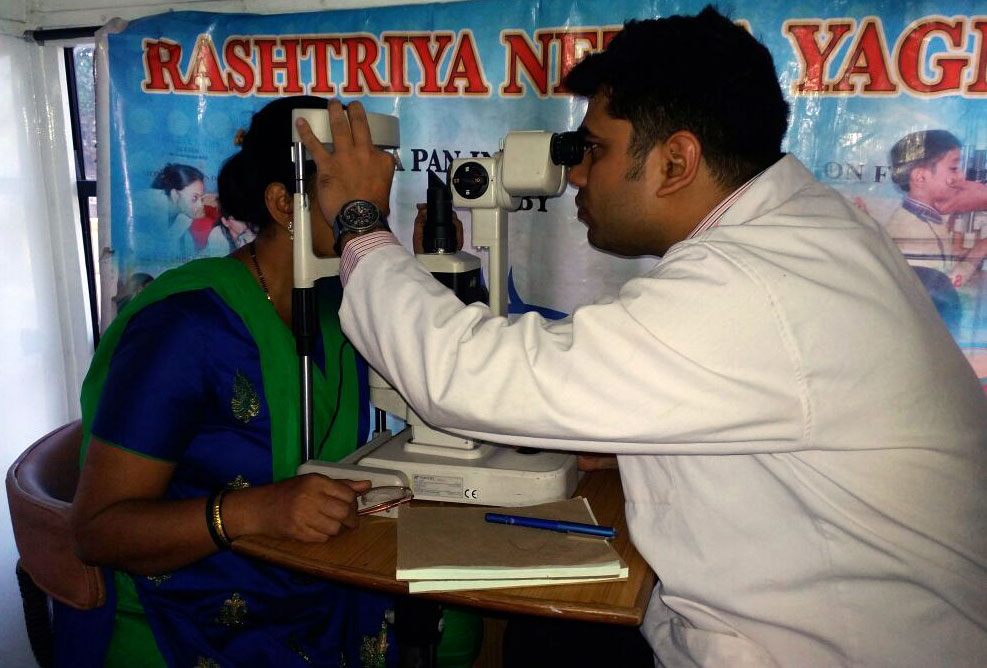 Vision Foundation of India getting eyes tested of women (January, 2017)